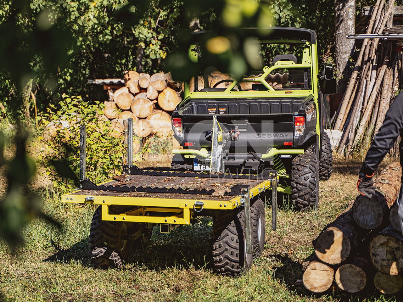 Water tank installation module: Log Bolsters