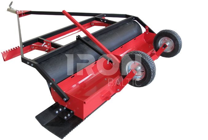 Ski track maker: "Tracker 230"
