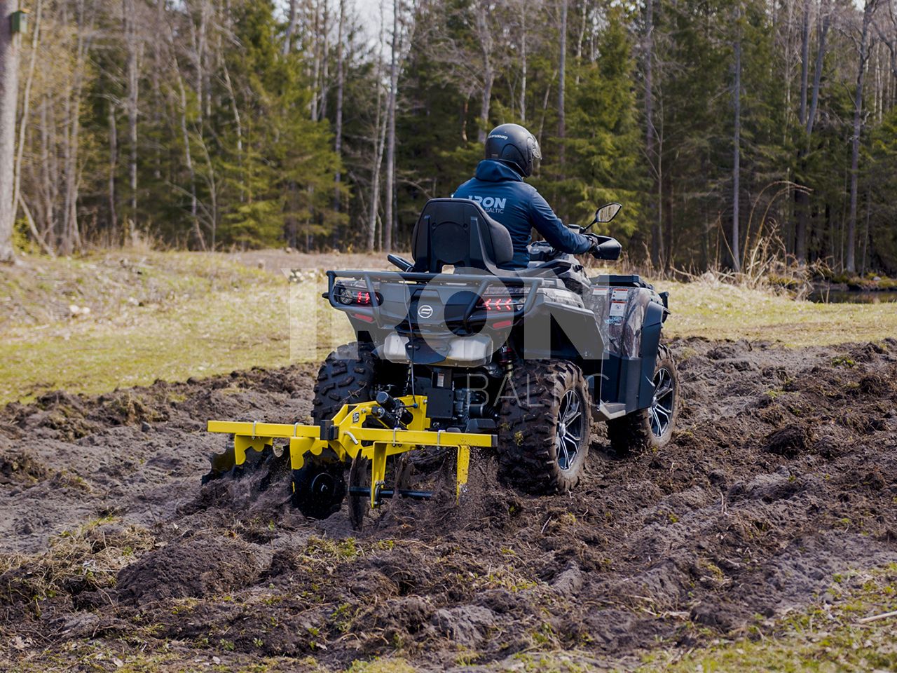 Disc harrow: (Receiver Mount System)