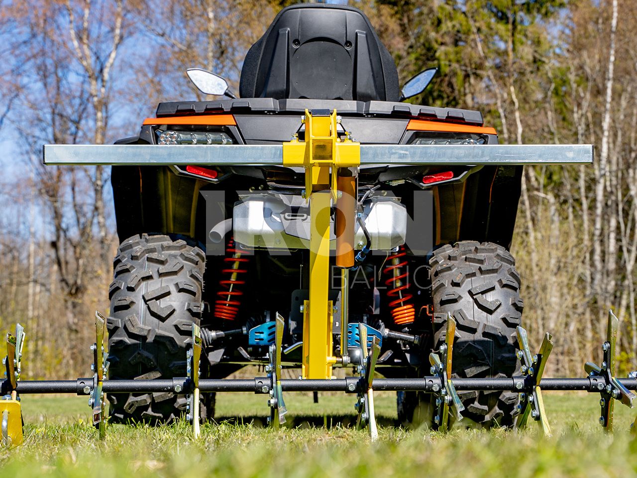 Plug Aerator: (Receiver Mount System)