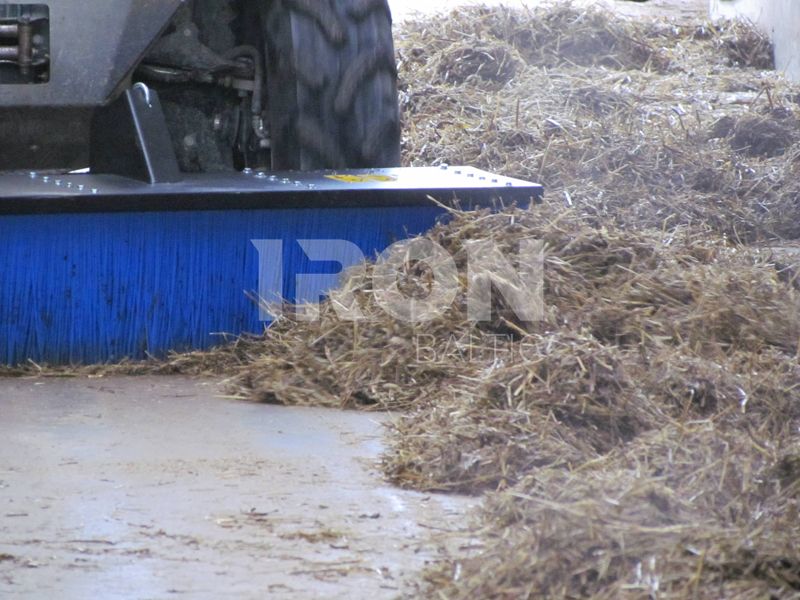 Push broom: 1500 mm / 59 in