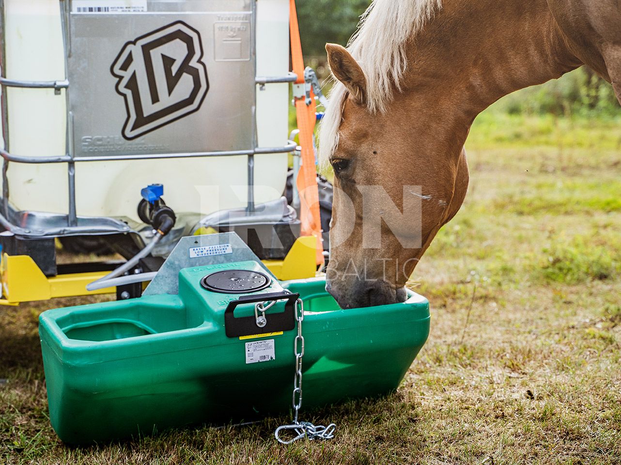 Drinking watering trough 55L: for IB trailers 91.1000 / 86.5000