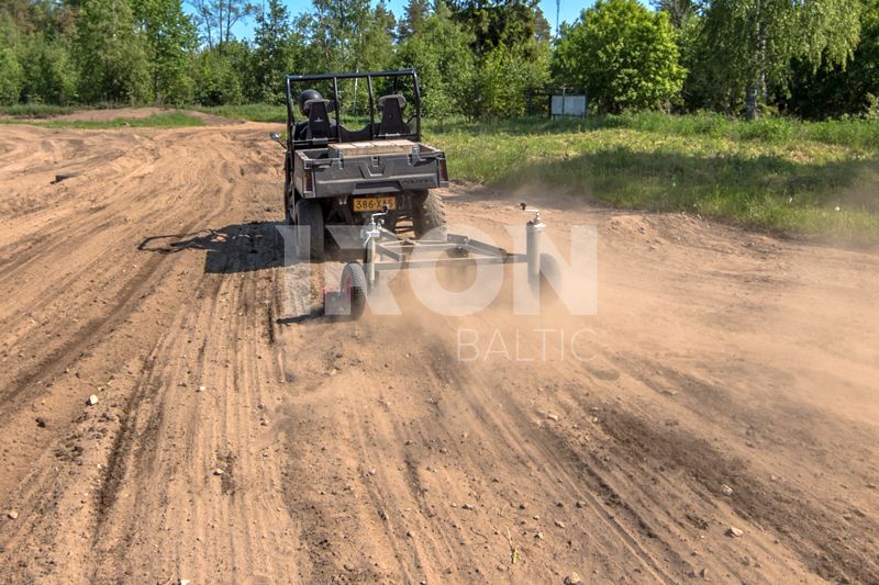 Grader / Road scraper