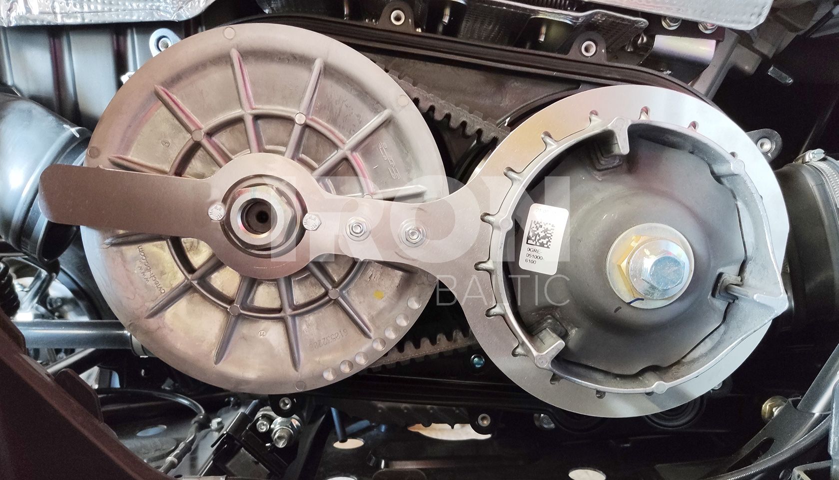 Clutch Holding Tool: CFMOTO (CVTech LP3)