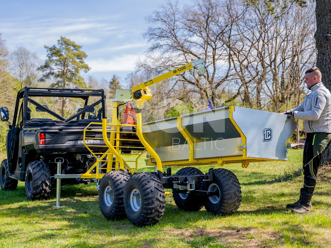 Cargo box: IB 1200