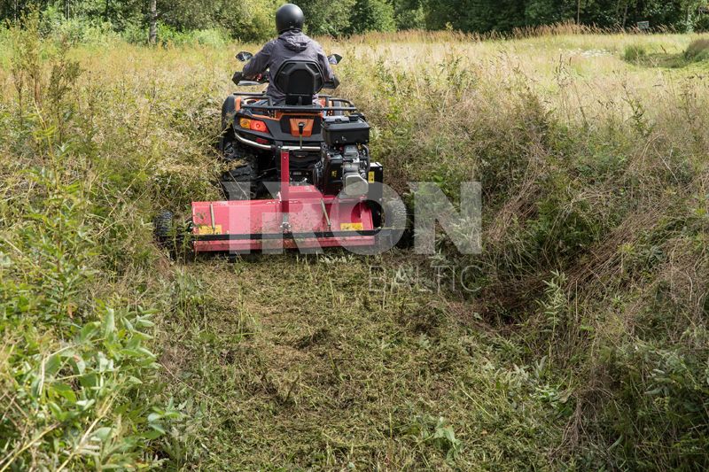Flail mower 18hp: with electric start: ( Briggs & Stratton )