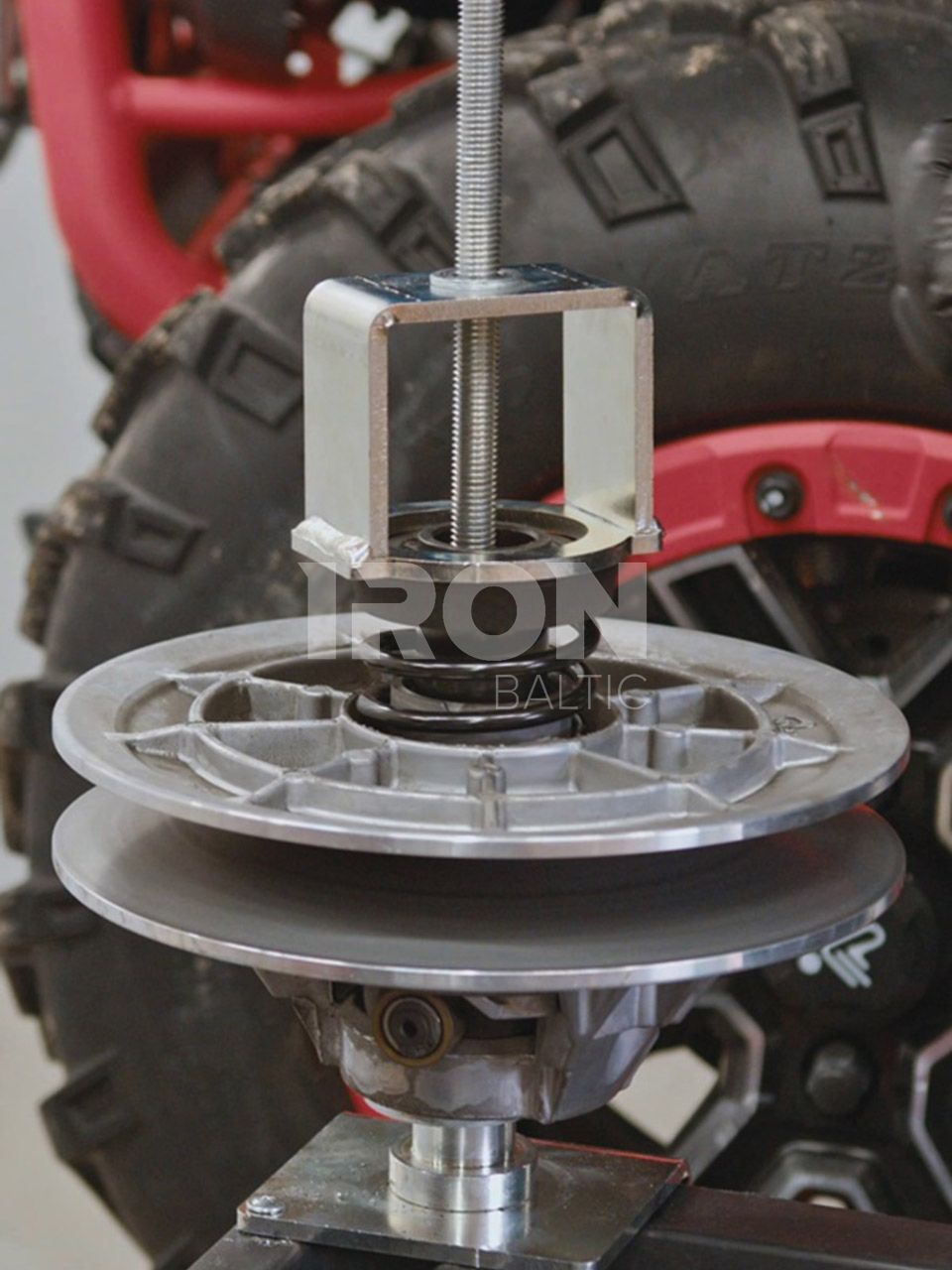Clutch compression tool, universal
